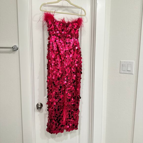 NWT‎ Nookie Electra Feather Trim Sequin Midi Dress in Fuchsia Size Small - Picture 2 of 6